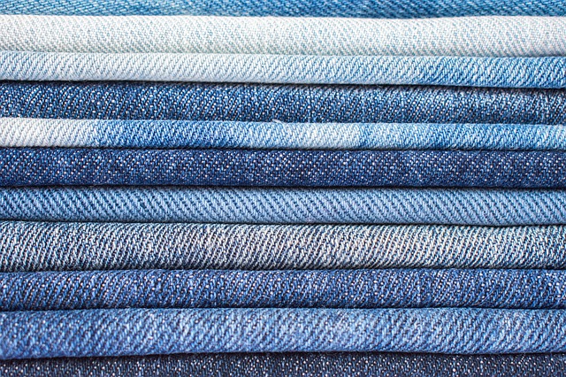 Jeans und andere Blaustoffe