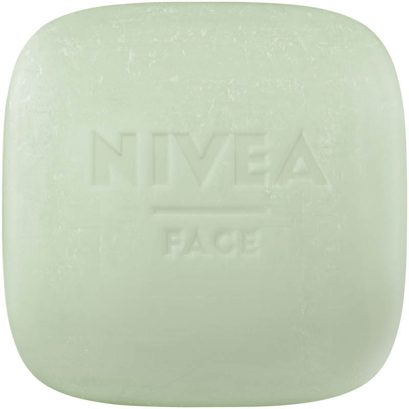 NIVEA MAGICBAR - die Seife am Stück NEU: NIVEA MagicBAR Anti-Unreinheiten mit Tonerde und Grüntee-Extrakt reinigt die Haut sanft aber gründlich und beugt Hautunreinheiten vor. Das Ergebnis ist ein mattiertes Hautbild.