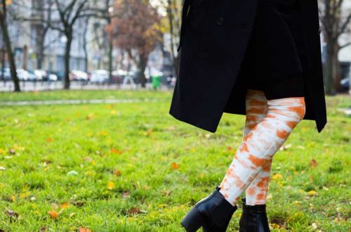 Farbenfroh eingekuschelt: Kleidung färben für die kalte Jahreszeit simplicol Textilfarbe expert in India-Orange