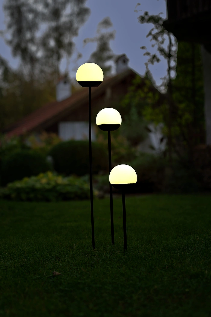 Lichtdeko Pompon Krinner Flowers Wenn Licht den Abend mit Stimmung verändert